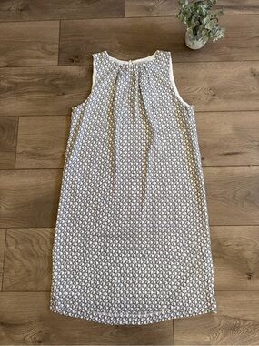 H&M White Sleeveless Dress with Black Microprint Size 4